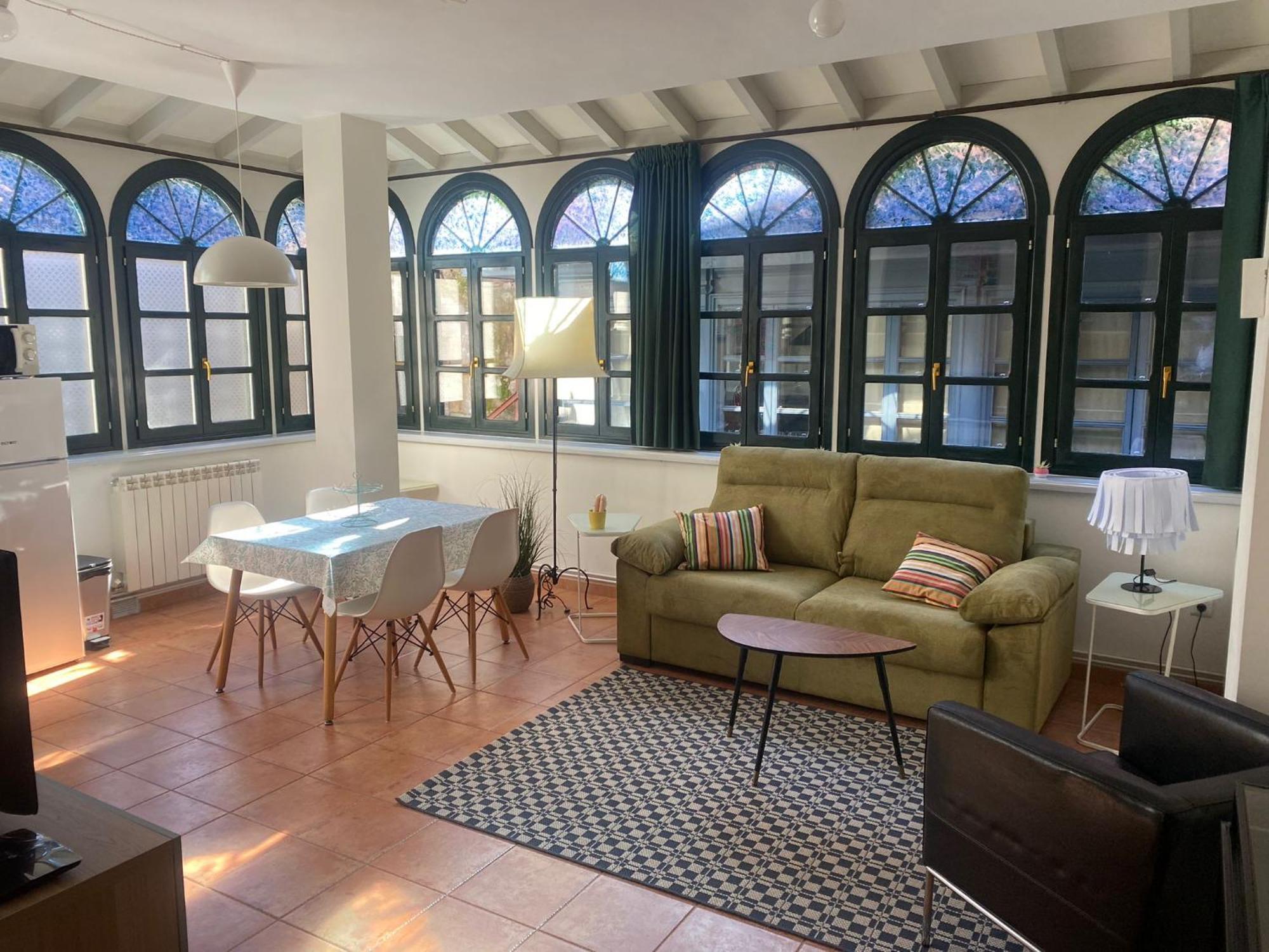 Apartamentos Hevia Villaviciosa  Dış mekan fotoğraf