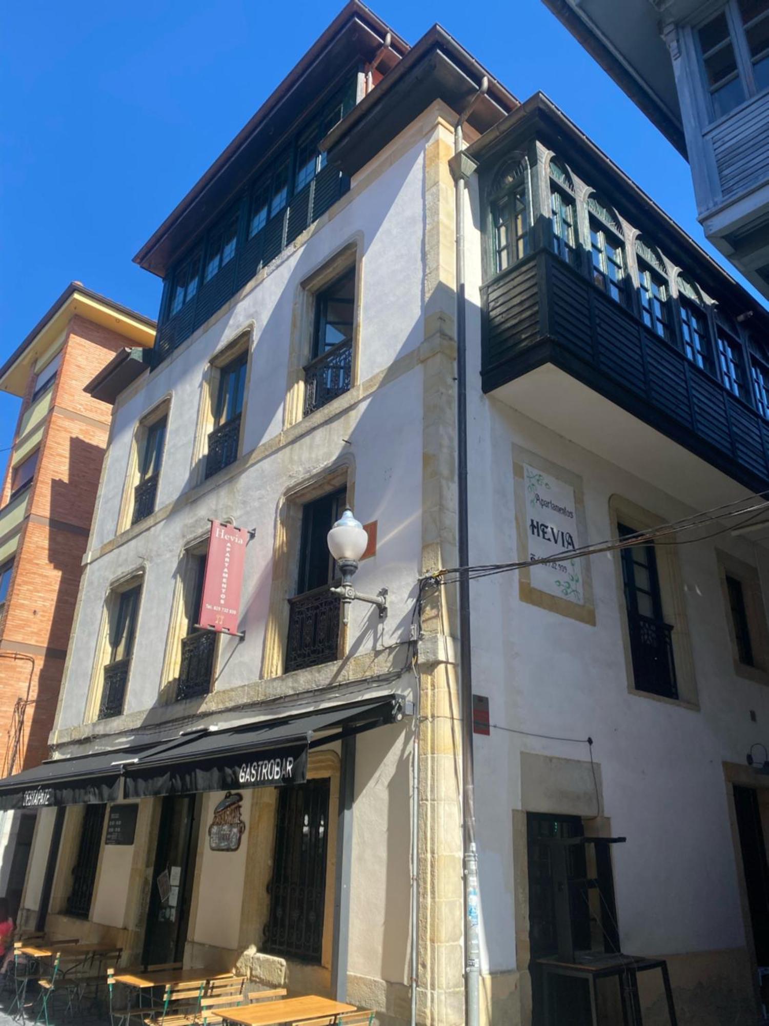 Apartamentos Hevia Villaviciosa  Dış mekan fotoğraf